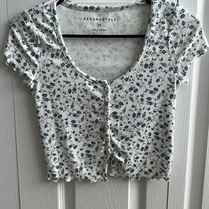 AERO Floral print crop button shirt